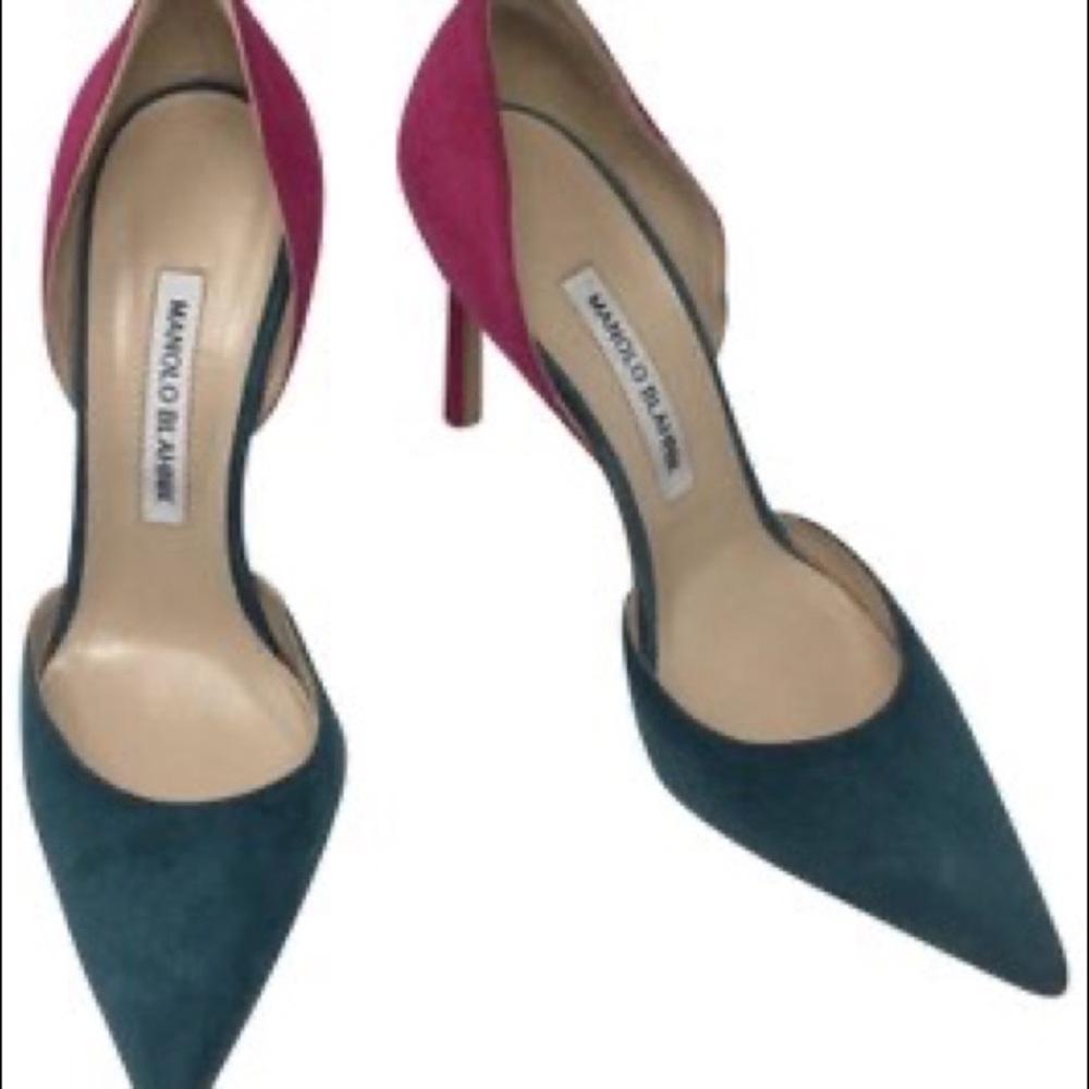 Manolo Blahnik 
Taylerbi D'orsay Pointed Pumps